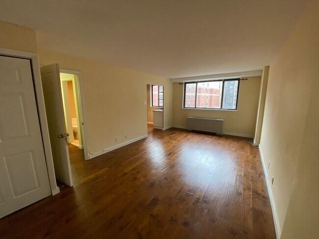 1420 N Street NW #713