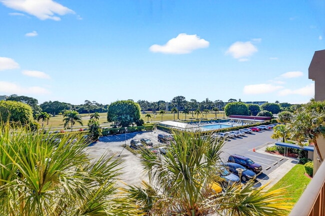 Photo - 3661 Via Poinciana Unit 410