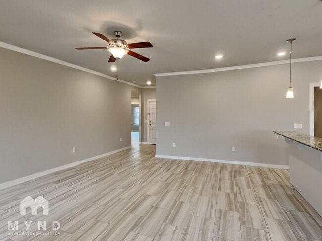 Photo - 711 Copper St