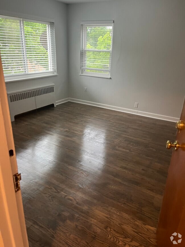 Building Photo - 4430 Ridgeview Ave Unit 3 Rental