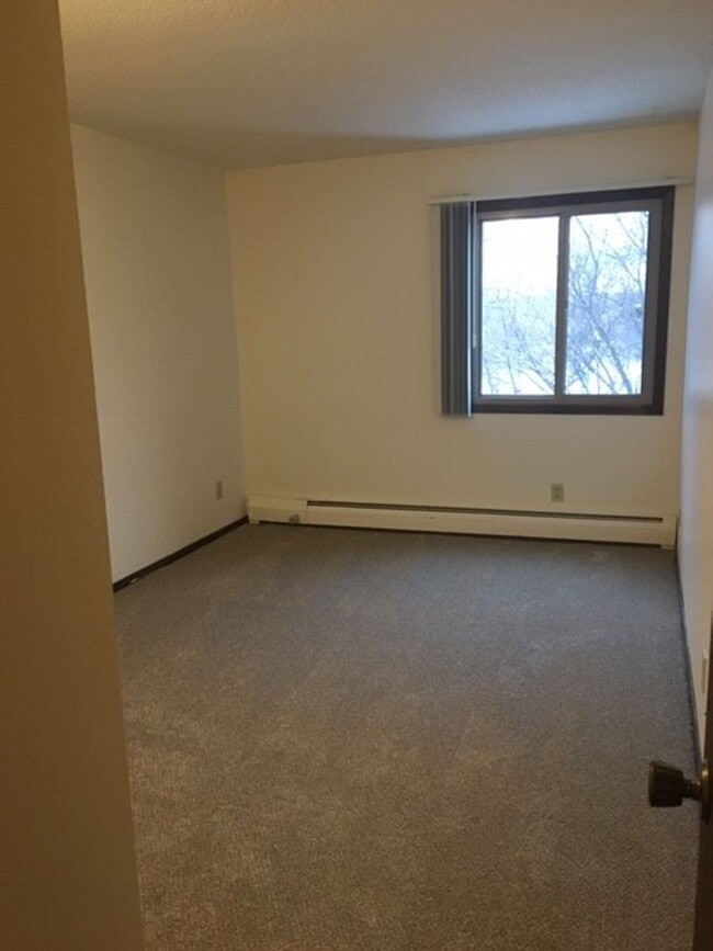 Photo - Shadow Green Apartments