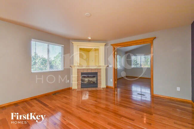 Photo - 8036 Oliver Rd