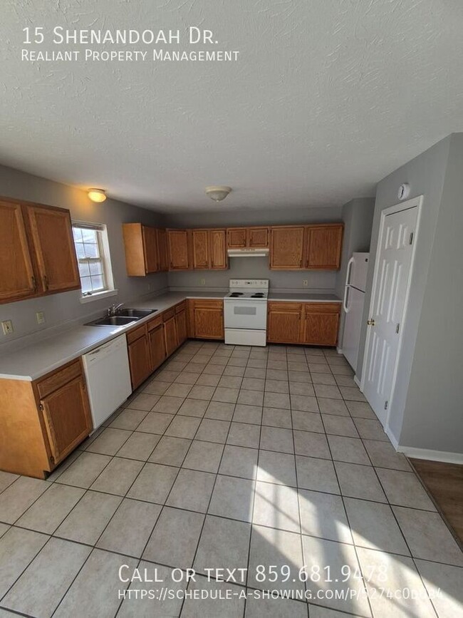 Photo - 15 Shenandoah Dr