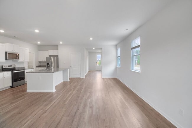 Photo - Gorgeous Newer Construction In Sneads Ferry!!