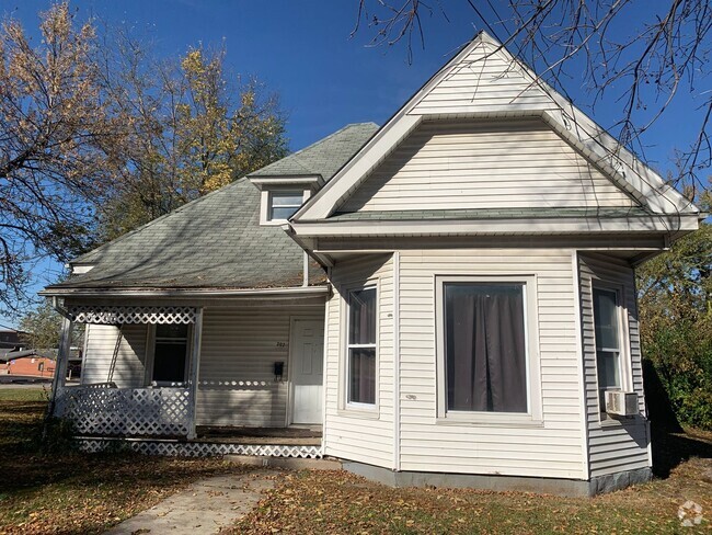 Building Photo - Charming 3 bedroom historic single family! Rental