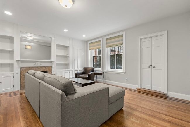 Photo - 127 Beacon St Unit 2