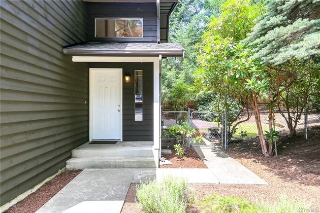 Main Enterance - 12623 Reservoir Rd E