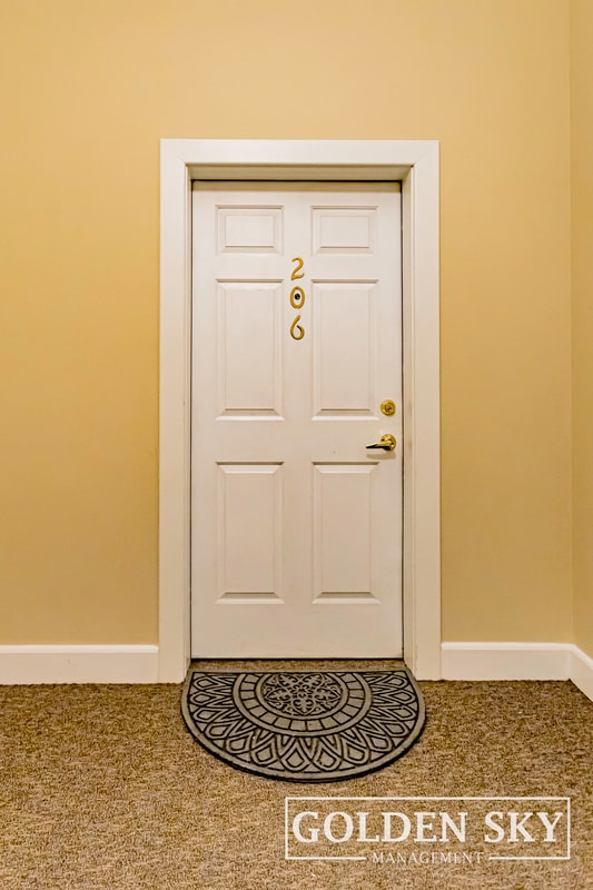 Photo - 301 S Walnut St