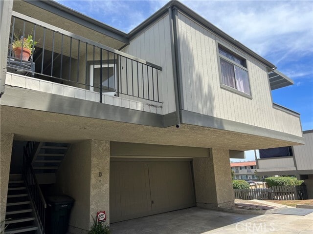 Photo - 675 W 18th St Unidad D Rental