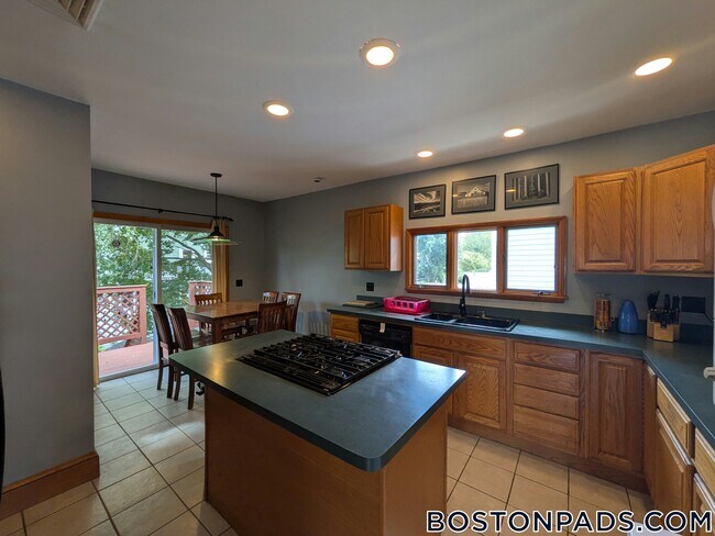 Photo - 80 North St Unit 2