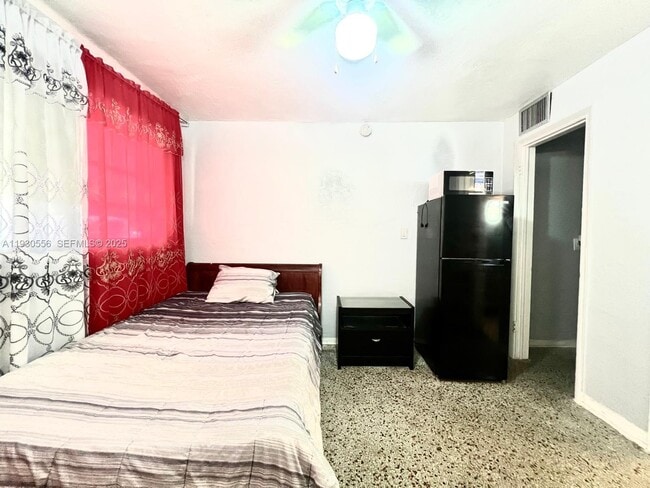 Photo - 106 Harvard Rd Unidad 0