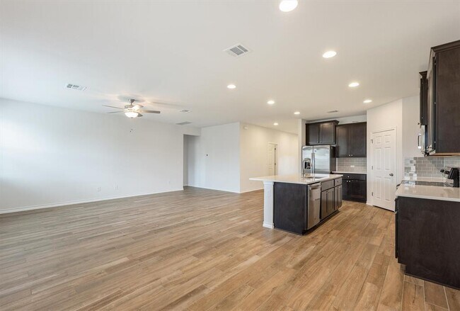 Photo - 345 Capstone Rd