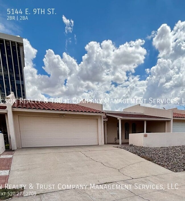 Building Photo - 5144 E 9th St Rental