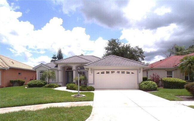 Building Photo - 2732 Royal Palm Dr Rental