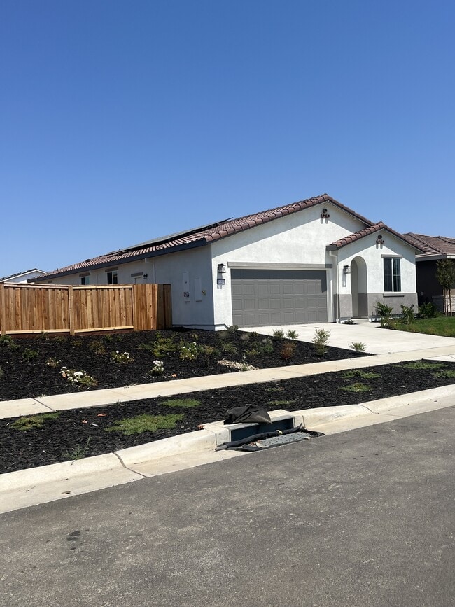 Building Photo - 1083 Camomile Dr Rental