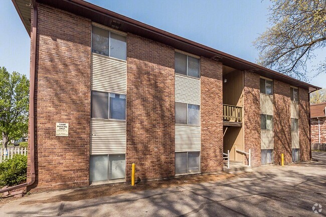 Building Photo - 1938 Garfield St Unit 04 Rental