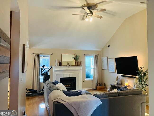 Photo - 328 Vendella Cir