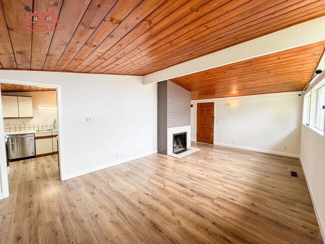 Photo - 18731 Hanna Dr