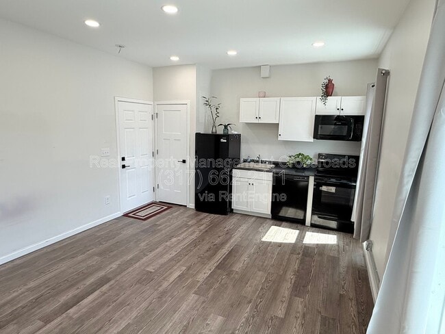 Photo - 104 E Main St Unit 206