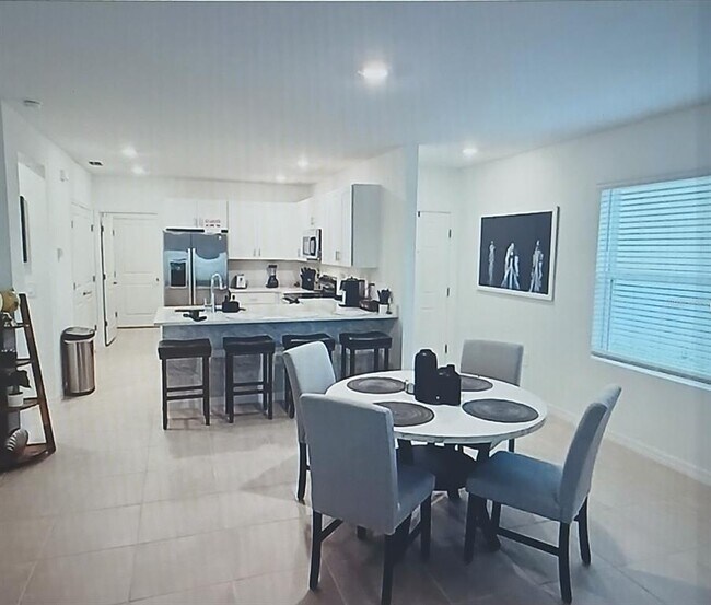 Photo - 5766 Le Marin Wy