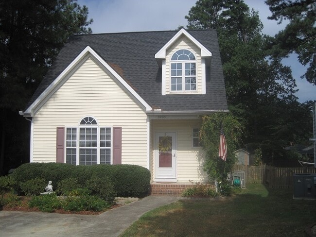 Photo - 3205 Sedgefield Pines Ln House