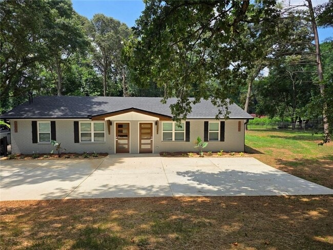 Building Photo - 300 Dallas Rd Rental