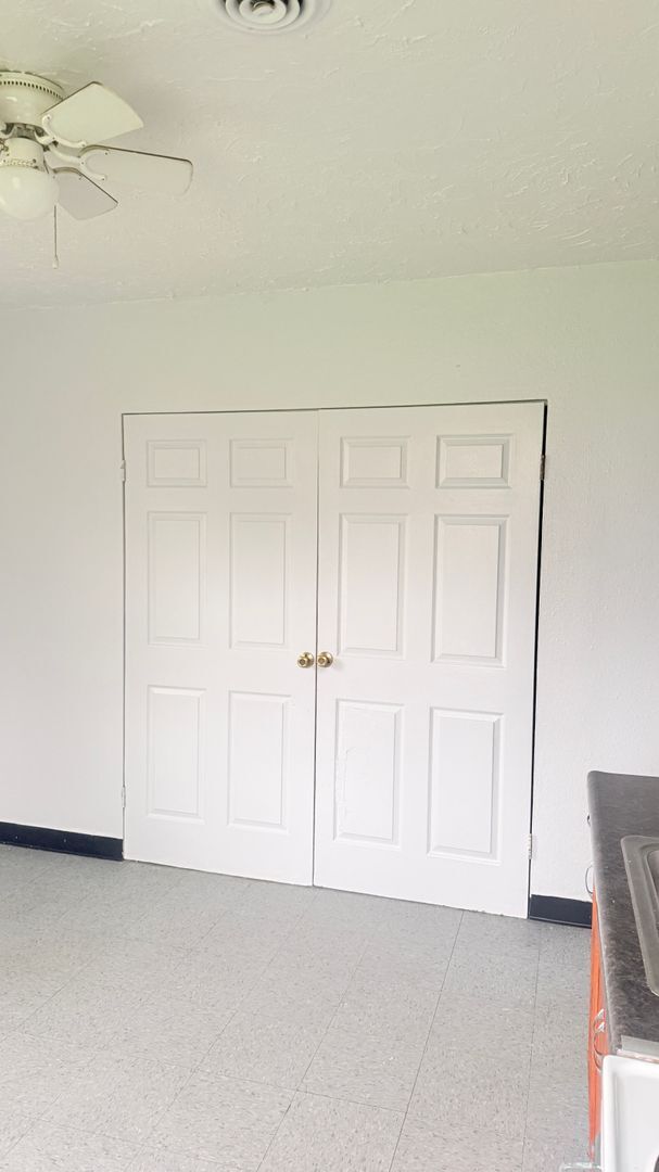 Photo - 501/503 S walnut St Unit 503 S walnut apartment 2