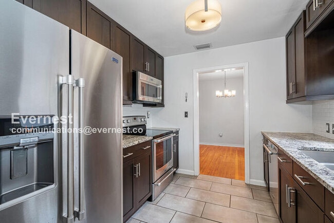 Photo - 5600 Tangerine Ave S