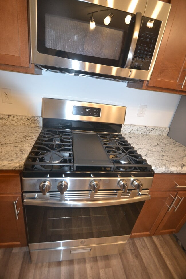 Photo - 610 Union St Unit 1