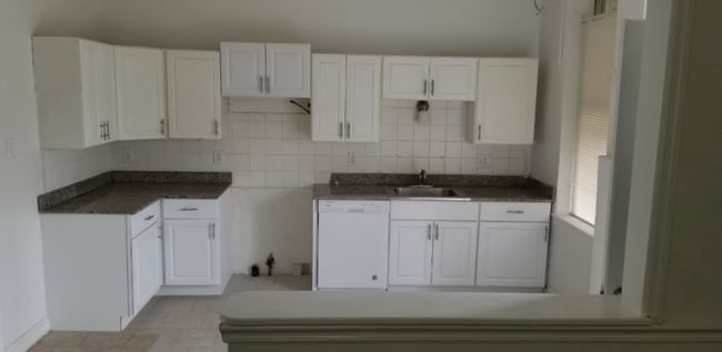 Photo - 3146 Keokuk St