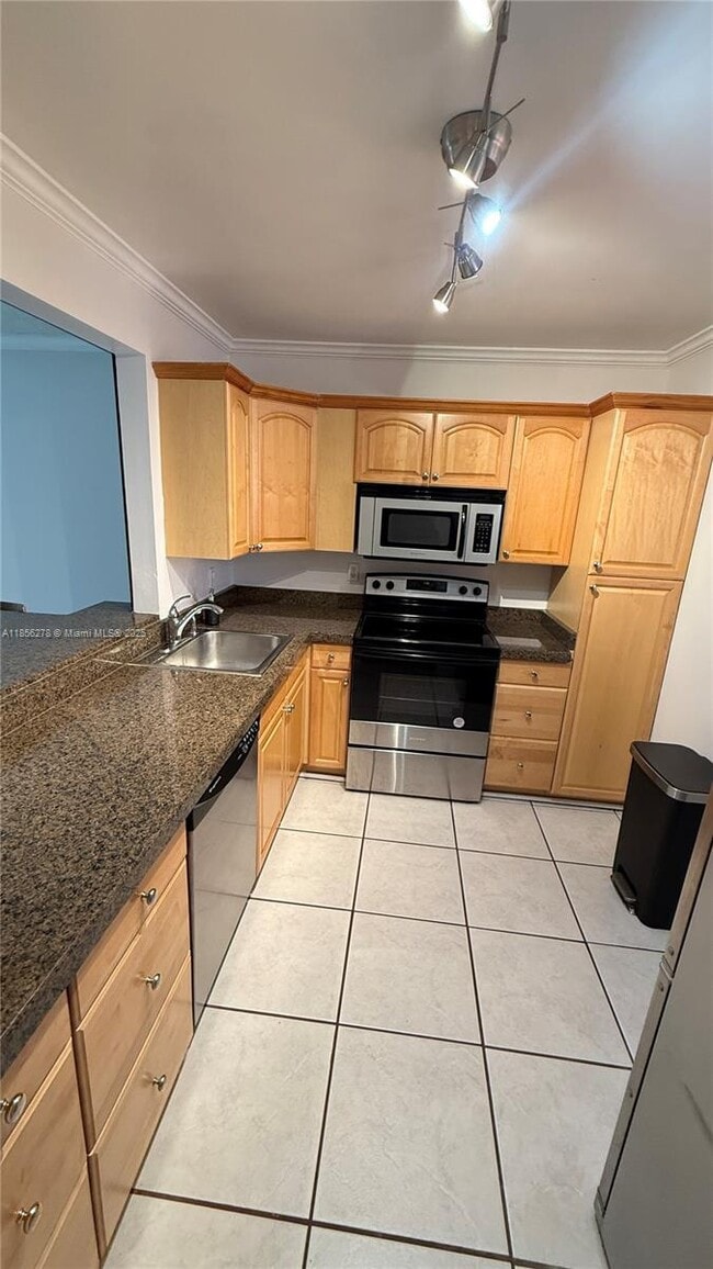 Photo - 8851 N New River Canal Rd Unidad 11E