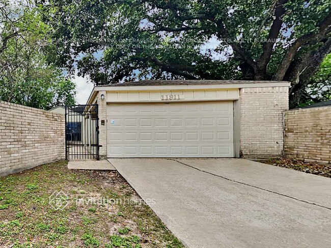 Photo - 11911 N Youngwood Ln House