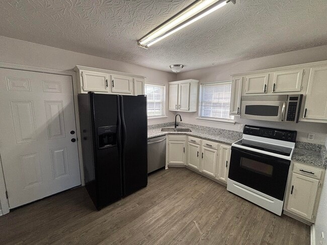 Photo - 312 Parker Pl