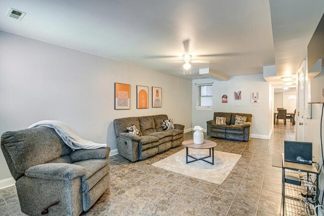 Photo - 6210 S Evans Ave Unidad ID1306921P