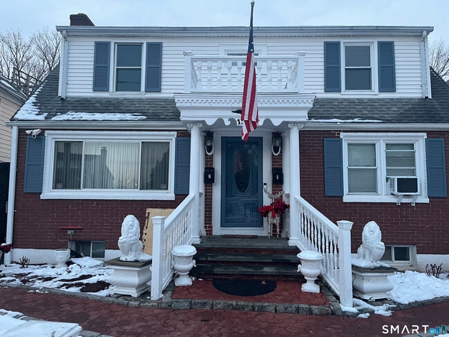 Building Photo - 120 Lexington Ave