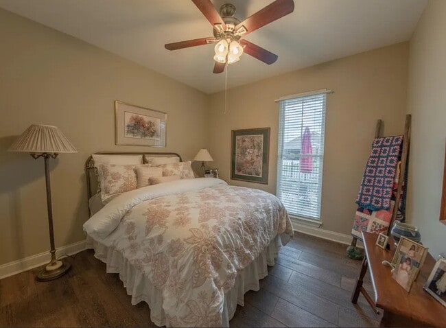 Photo - 3901 Creek Shadow Ct