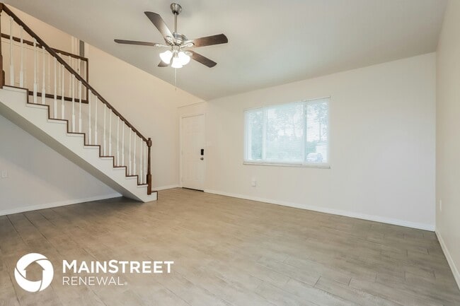 Photo - 21200 Argyle Ave