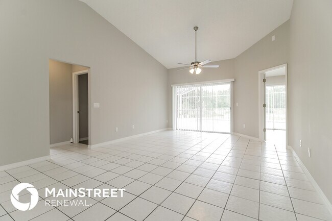 Photo - 1239 Whitewood Way