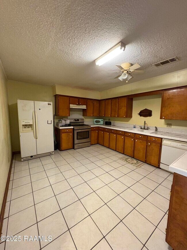 134 Barton Pl