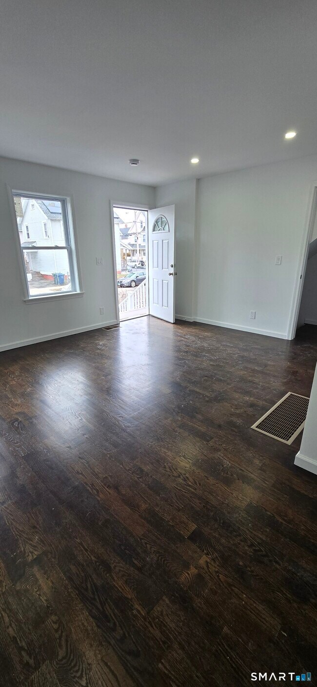 Photo - 438 Park St Unit 1