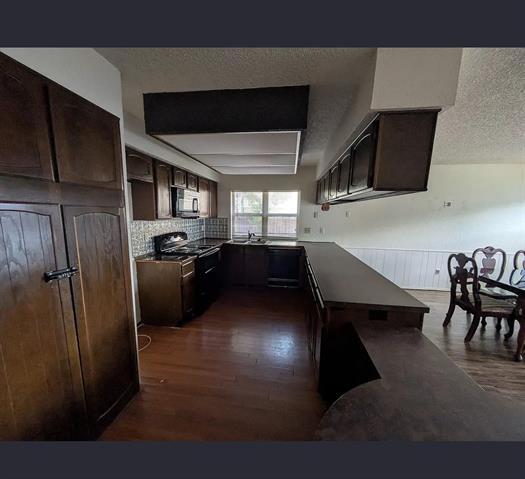 Photo - 2604 Peppertree Pl