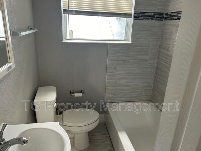 Photo - 1376 Prince St