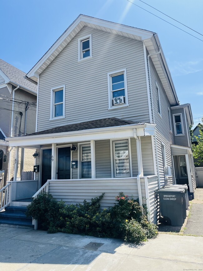 Building Photo - 67 Maplewood Ave Rental