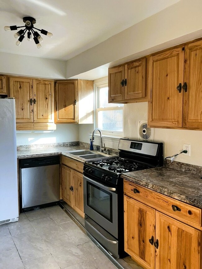 Photo - 604 Erford Rd