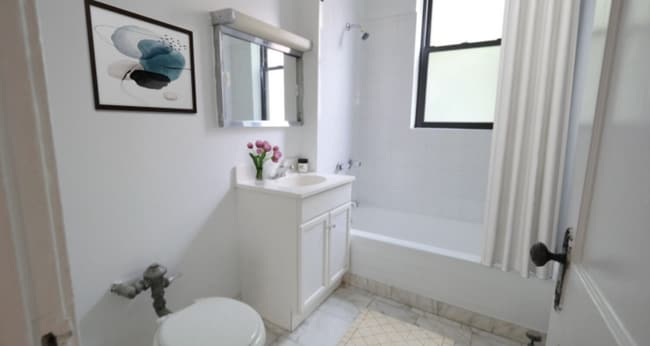 Photo - 723 W Barry Ave Unit B1