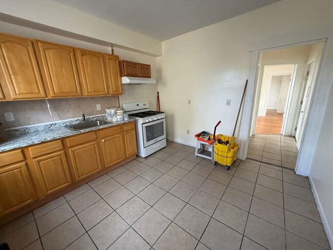 Photo - 328 62nd St Unidad 1