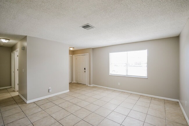 Photo - 613 SE Starfish Ave