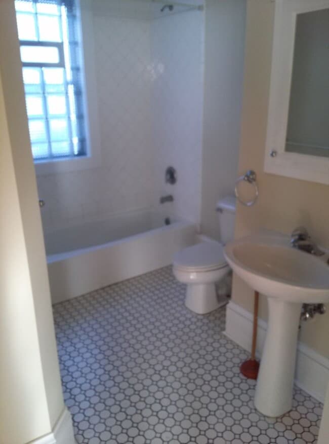 Photo - 2614 N Prospect Ave Unit Lower