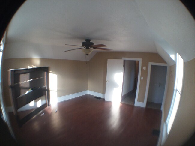 Photo - 612 6th St SW