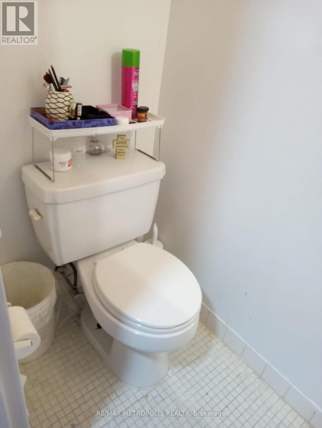 Photo - 25 Sunrise Ave Unit 202